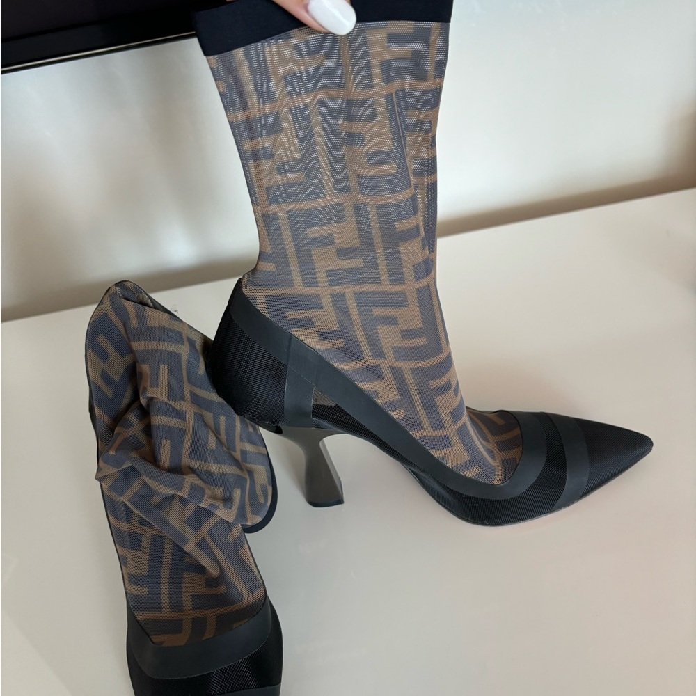 Fendi Black and Brown Designer Heels